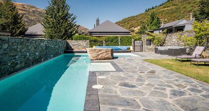 Cardrona Cottage - Cardrona Holiday Home