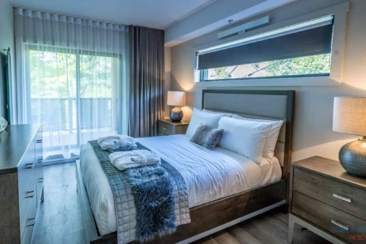 1 bedroom, hypo-allergenic bedding, in-room safe, blackout drapes
