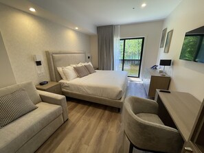 Camera Luxury, 1 camera da letto | 1 camera, biancheria da letto ipoallergenica, una cassaforte in camera