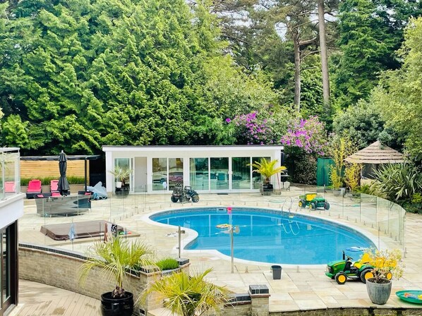 Outdoor pool, a heated pool