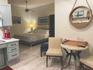 1 室のベッドルーム、旅行用ベビーベッド、WiFi (無料)、ベッドシーツ