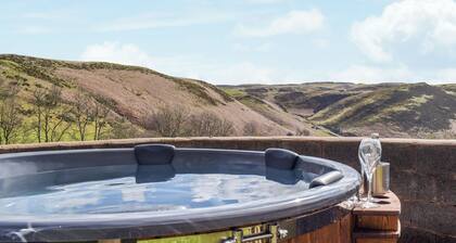 2 bedroom accommodation in Carno