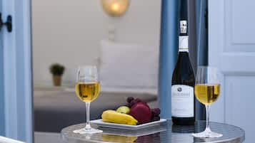 Quarto casal superior | Cofres nos quartos, ferros/tábuas de passar roupa, Wi-Fi de cortesia