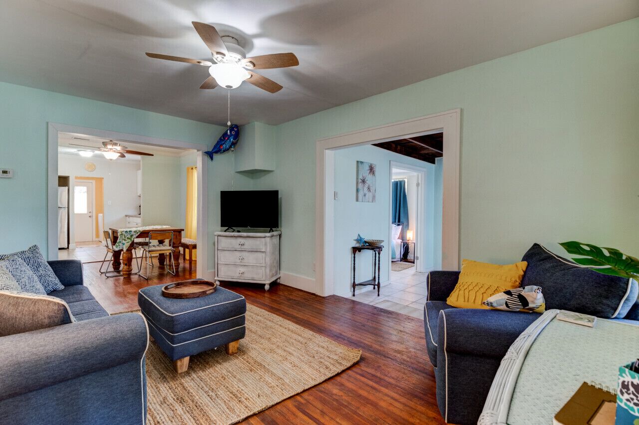 The Gypsy Mermaid 3 Bed Ginormous Yard