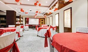 Banquet hall - Treebo Trend Hotel Fortuner (New Delhi)
