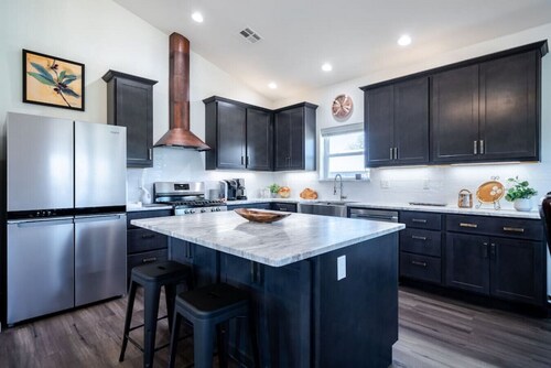 Mallard House -Peaceful cabin-retreat-like setting