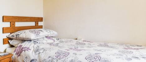 3 habitaciones, wifi gratis y ropa de cama