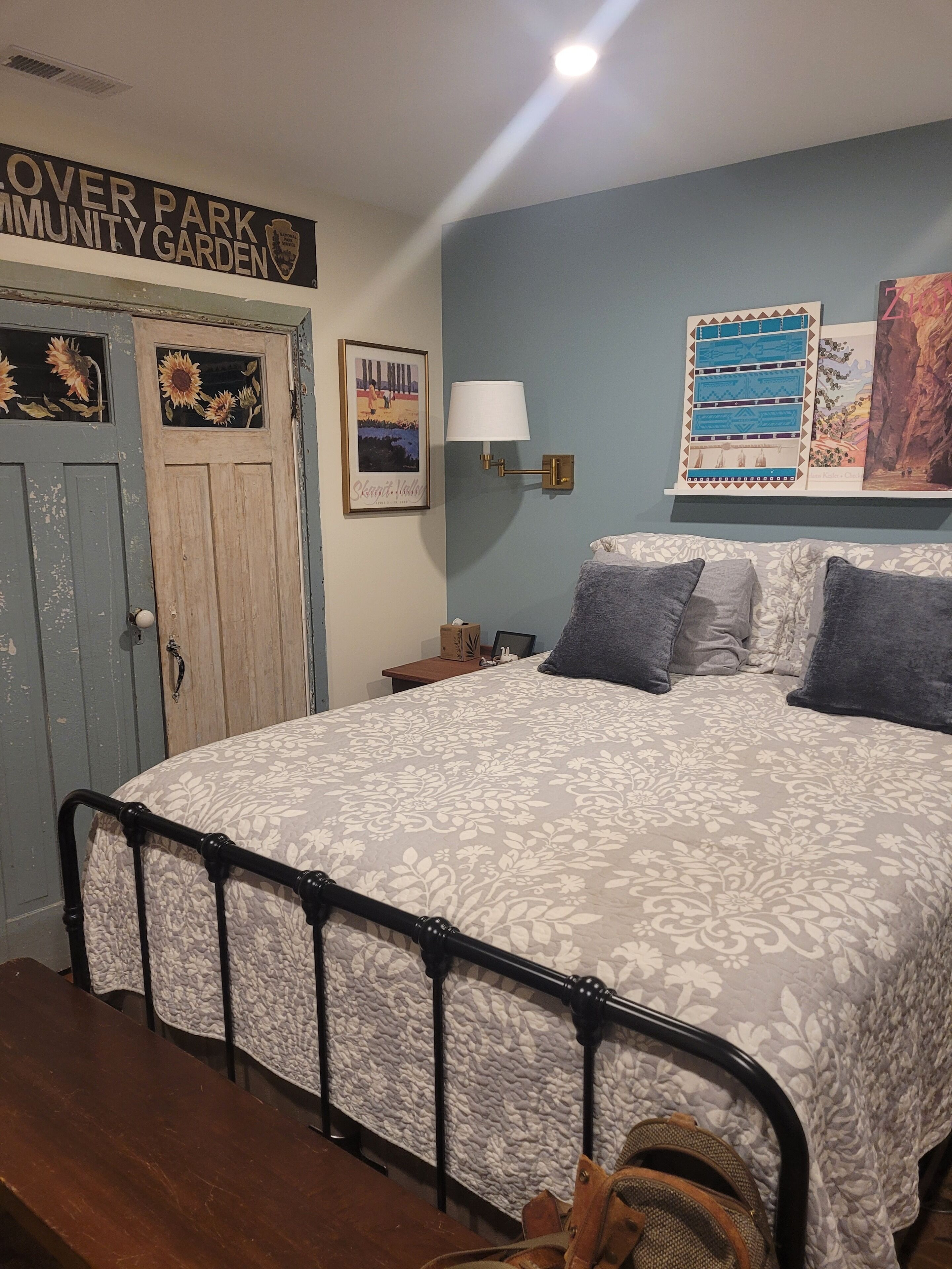 Historic Renovated Jackrabbit Cottage