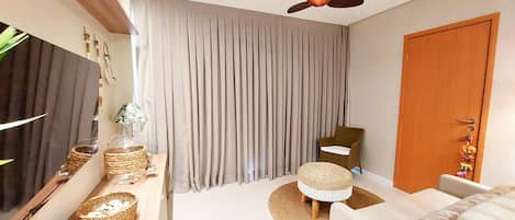 Studio | Living area