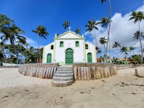 On the beach, white sand - Eco Resort - Igrejinha de Carneiros (Tamandaré)