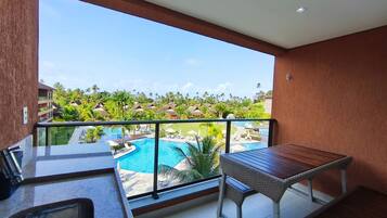 Family Apartment | Balcony