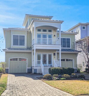 Exterior - BayView Cottage West Indies style home community beach and waterfront dining! (Cape Charles)