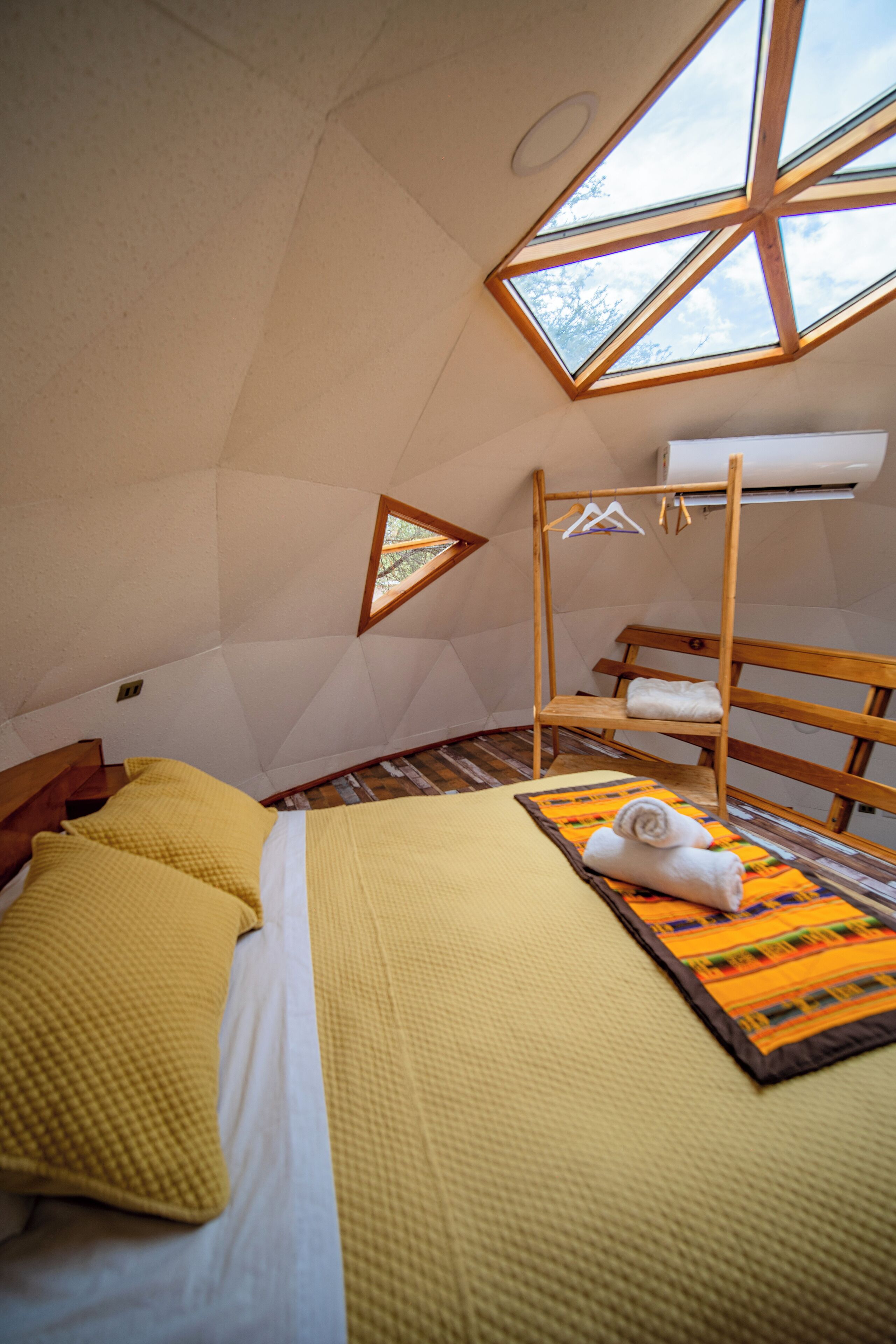 Exclusive Cabin