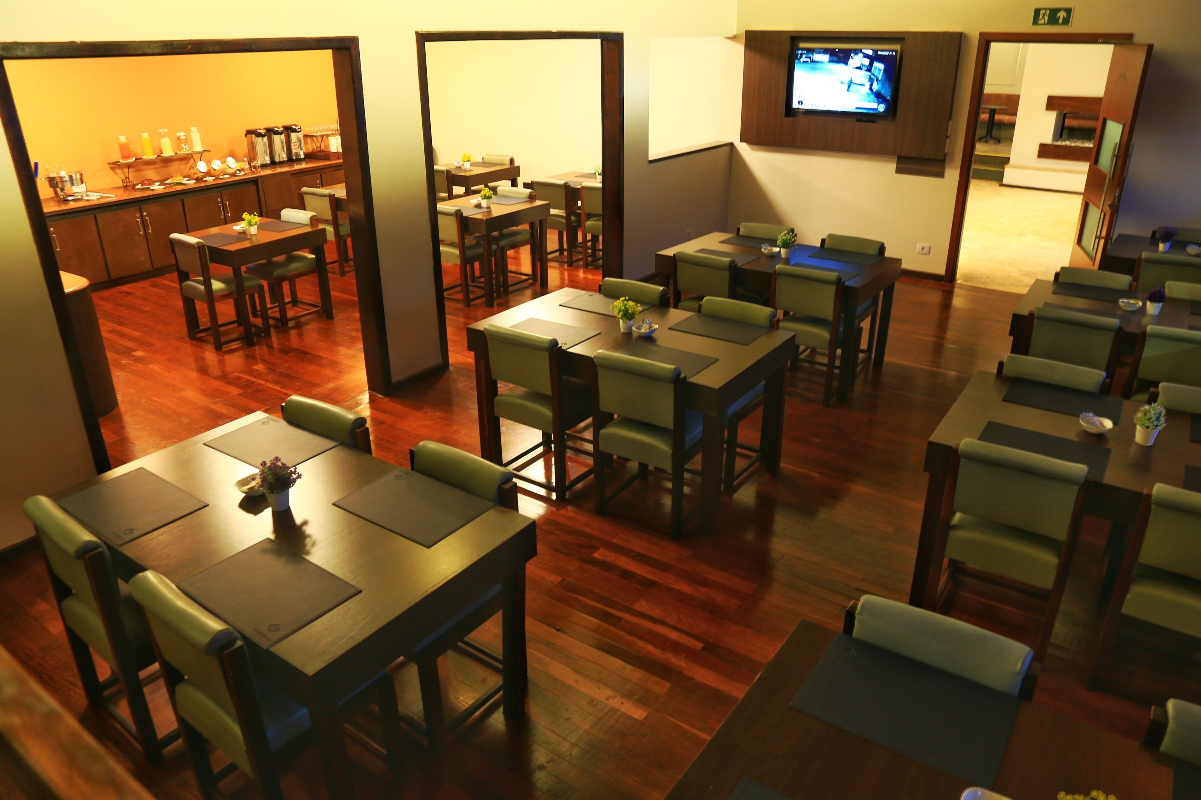 Free daily buffet breakfast