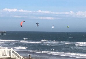 On the beach - SPECIAL! Oceanfront East SAVE 15% July 18-25 Book Now! (Emerald Isle)