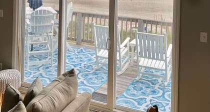 Oceanfront East/West side -5BR 3BA -Great Island Location Book Now!