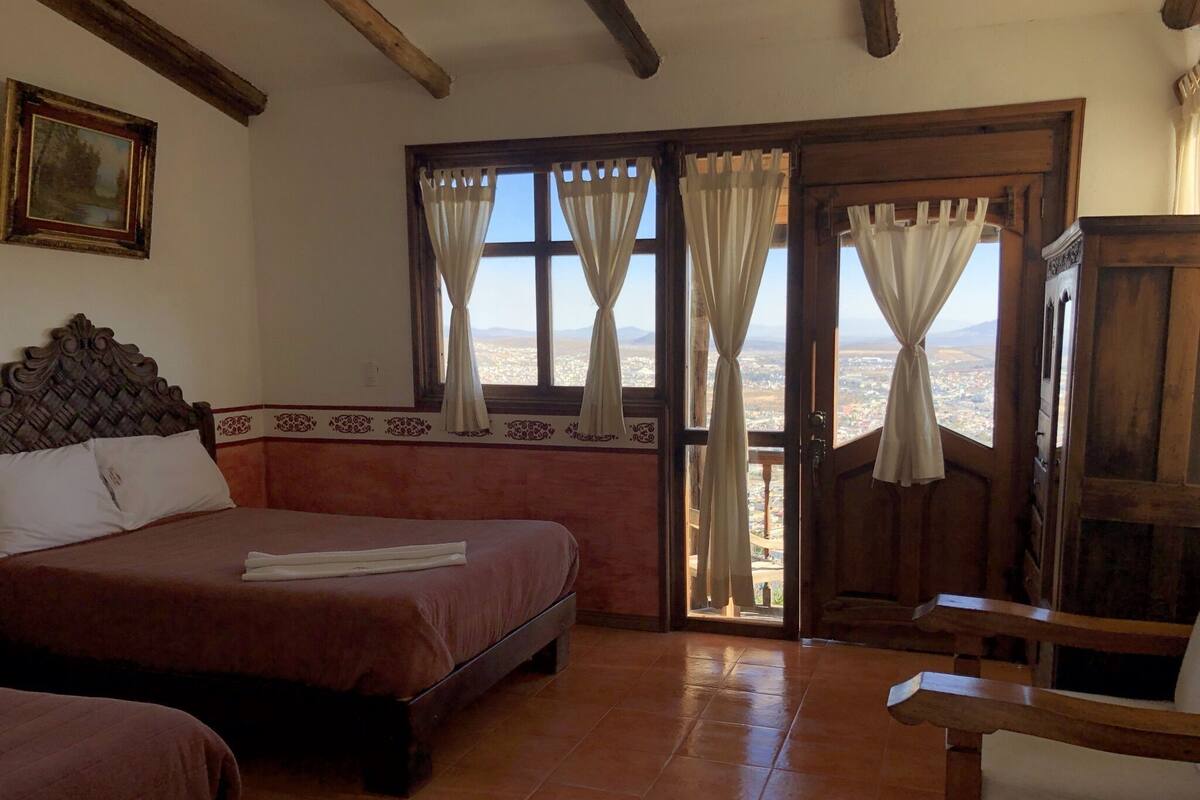 Quarto luxo | Edredons de pluma, individualmente mobiliados, roupa de cama