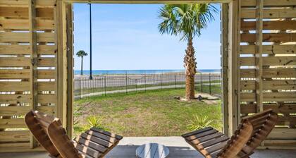 Vacation Vibes - Beachfront Home | Steps to the water <10 to downtown Gulfport