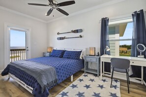 2 bedrooms, desk, iron/ironing board, free WiFi