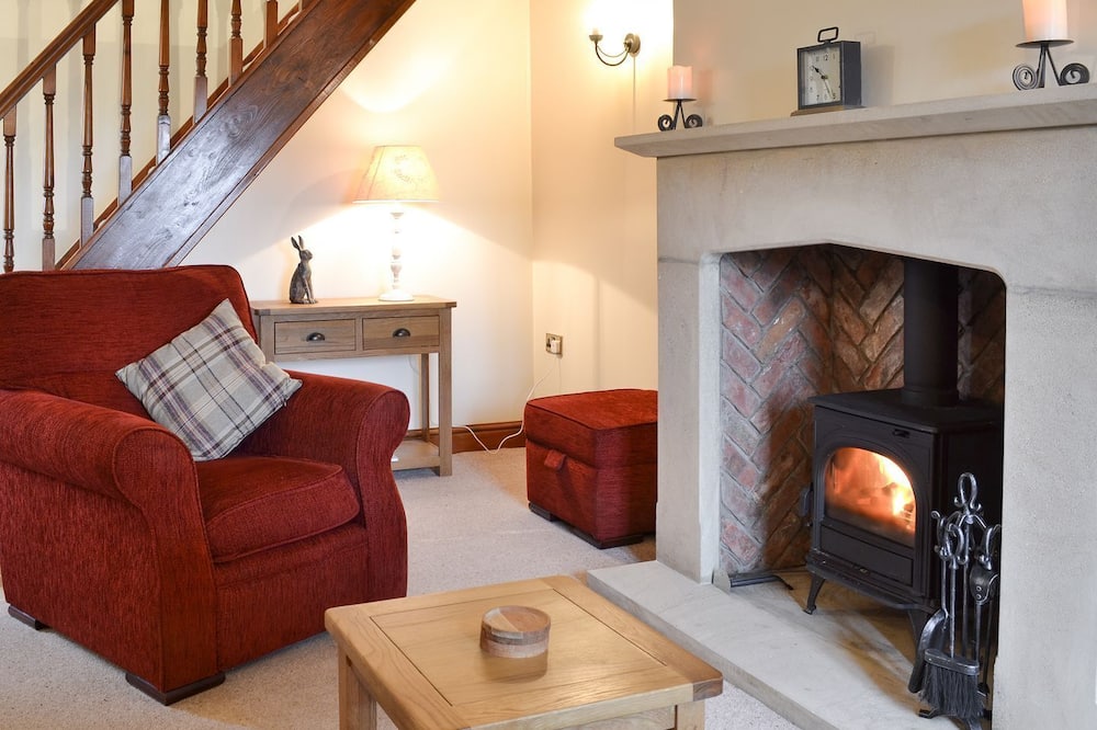 1 bedroom accommodation in Barkisland, near Halifax