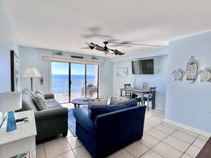 Smart TV y futbolito 