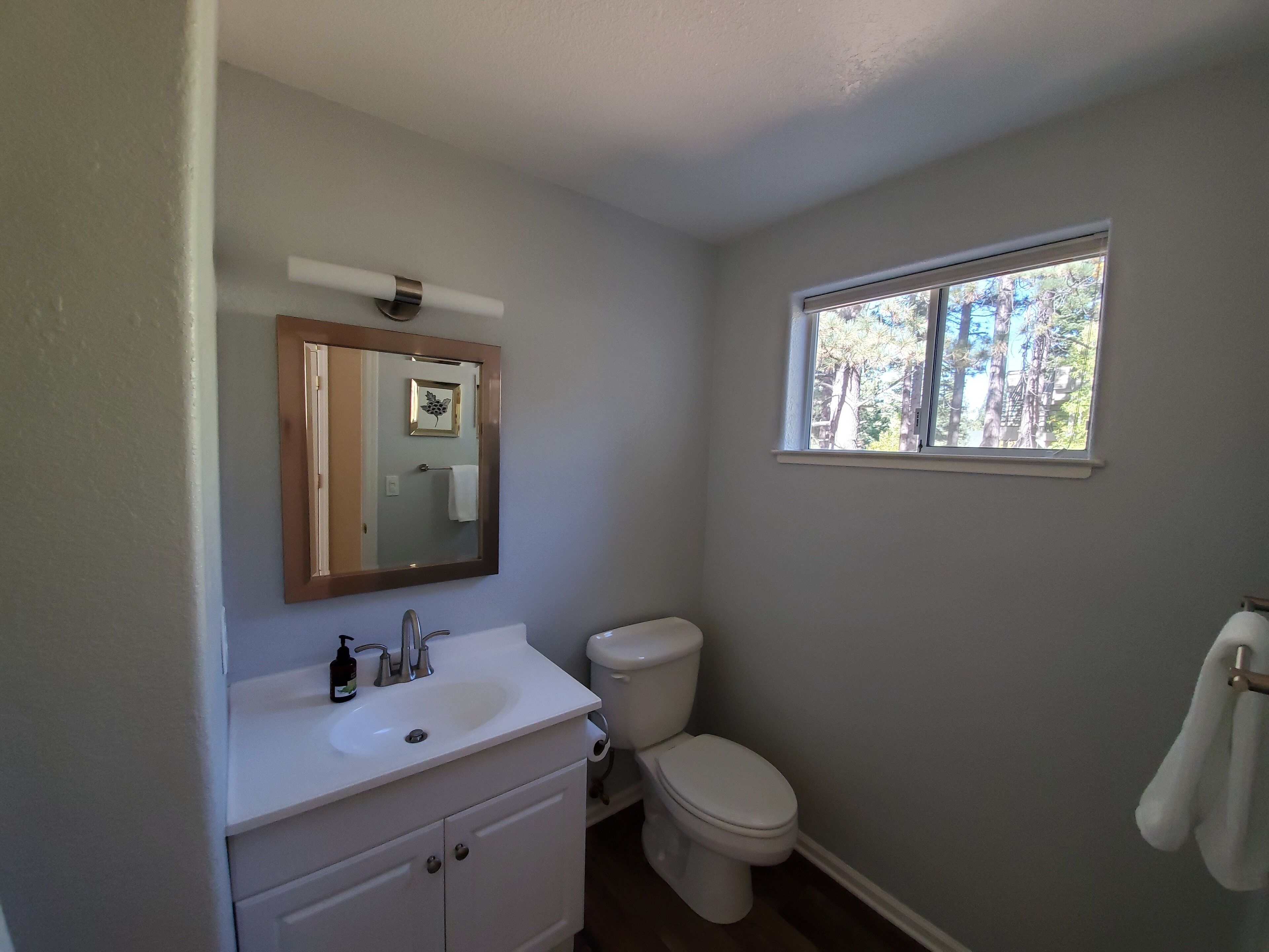 Awesome House/ Near Casinos, Hiking, Skiing & Lake