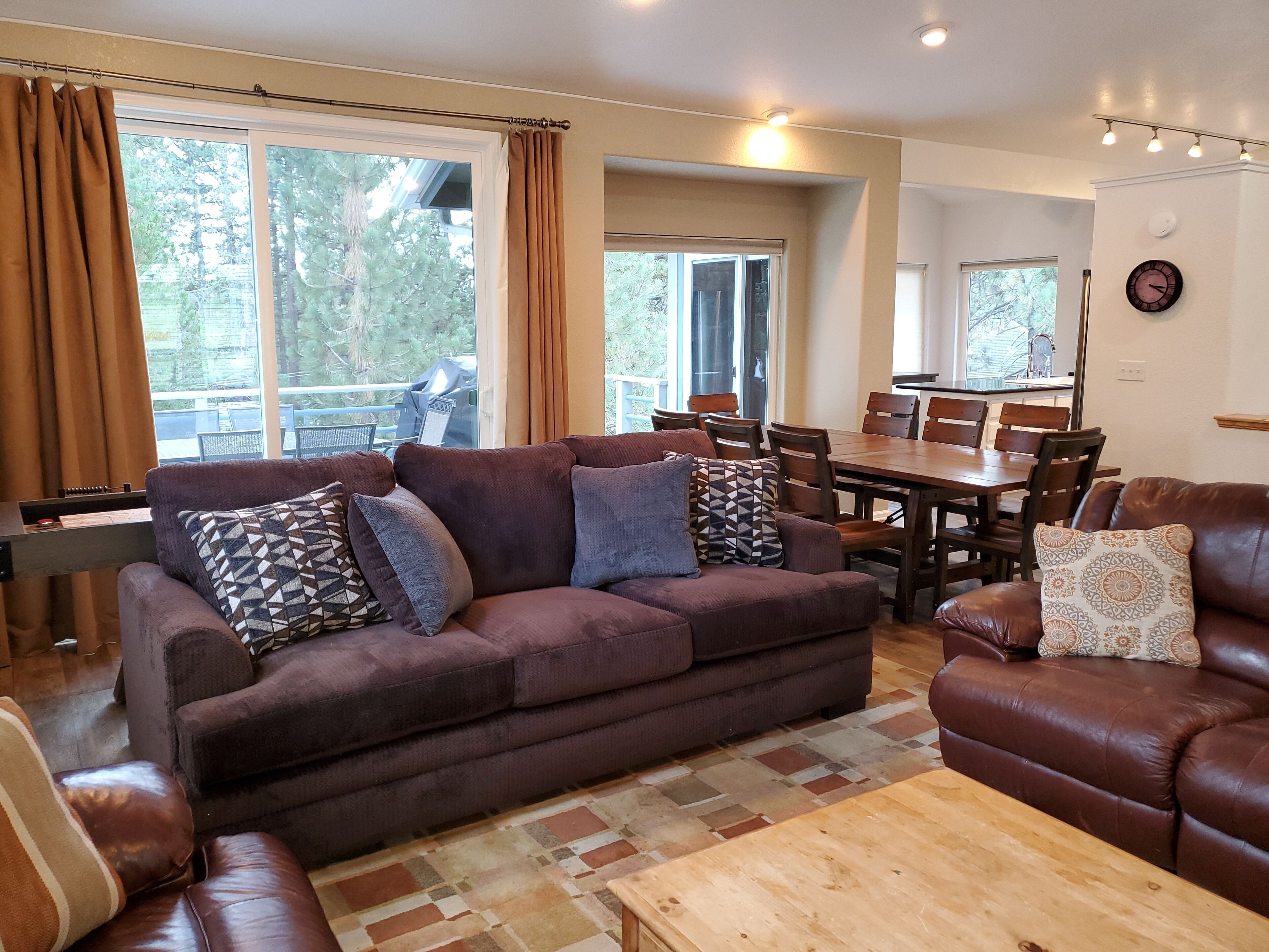 Awesome House/ Near Casinos, Hiking, Skiing & Lake