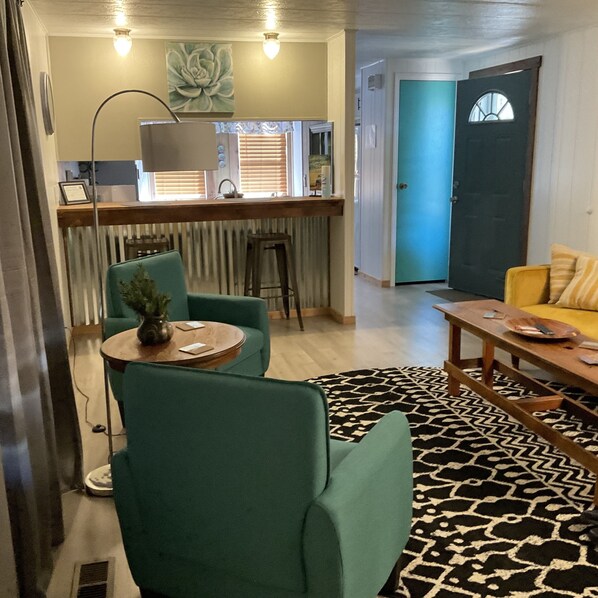 صورة غير مصنفة، 1 من 30، زرّ