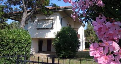 Holiday house for 8 persons approx. 180 qm in Giannella, Tuscany (Maremma)