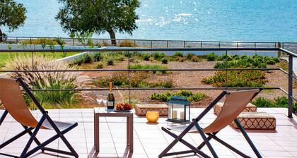 Villa Sea Sand - Sunset View Beachfront Villa Near Tavernas & Shops