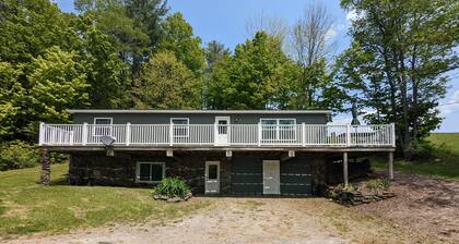 Cozy private country setting - 15 miles from Woodstock