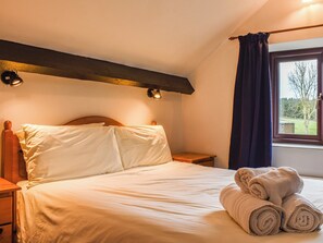 2 quartos, Wi-Fi de cortesia, roupa de cama