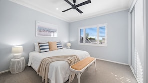5 bedrooms, iron/ironing board, free WiFi, bed sheets
