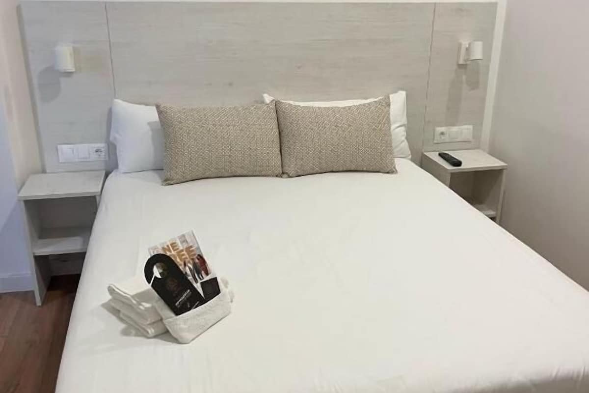 Chambre Double | Bureau, rideaux occultants, chambres insonorisées, Wi-Fi gratuit