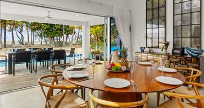 Tenterfield on Oak is the serene tropical beachfront retreat you have been searching for!