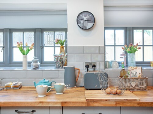 Old Highwood - Piglet Cottage