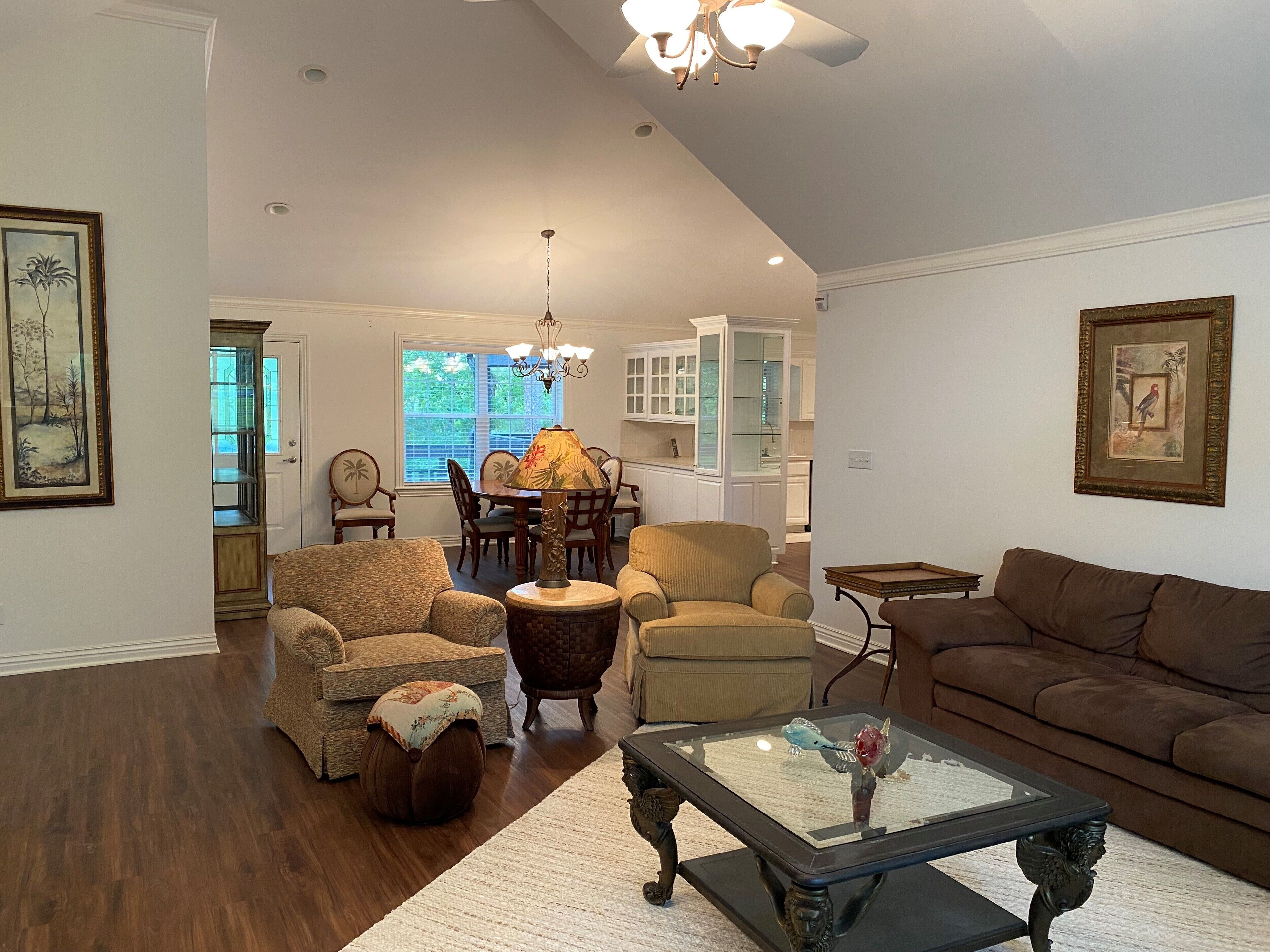 Lake Ouachita private 6 bed home located in Mountain Harbor!