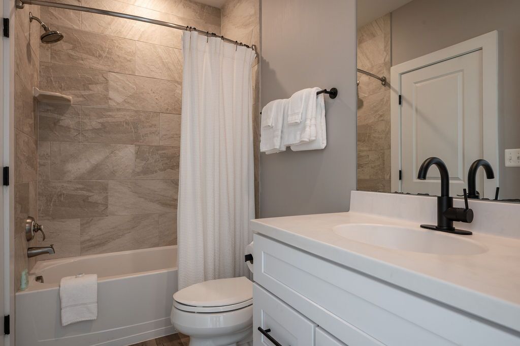 Piedmont Place 402 | Modern Apartment in Heart of Crozet | Near King Family Vineyards