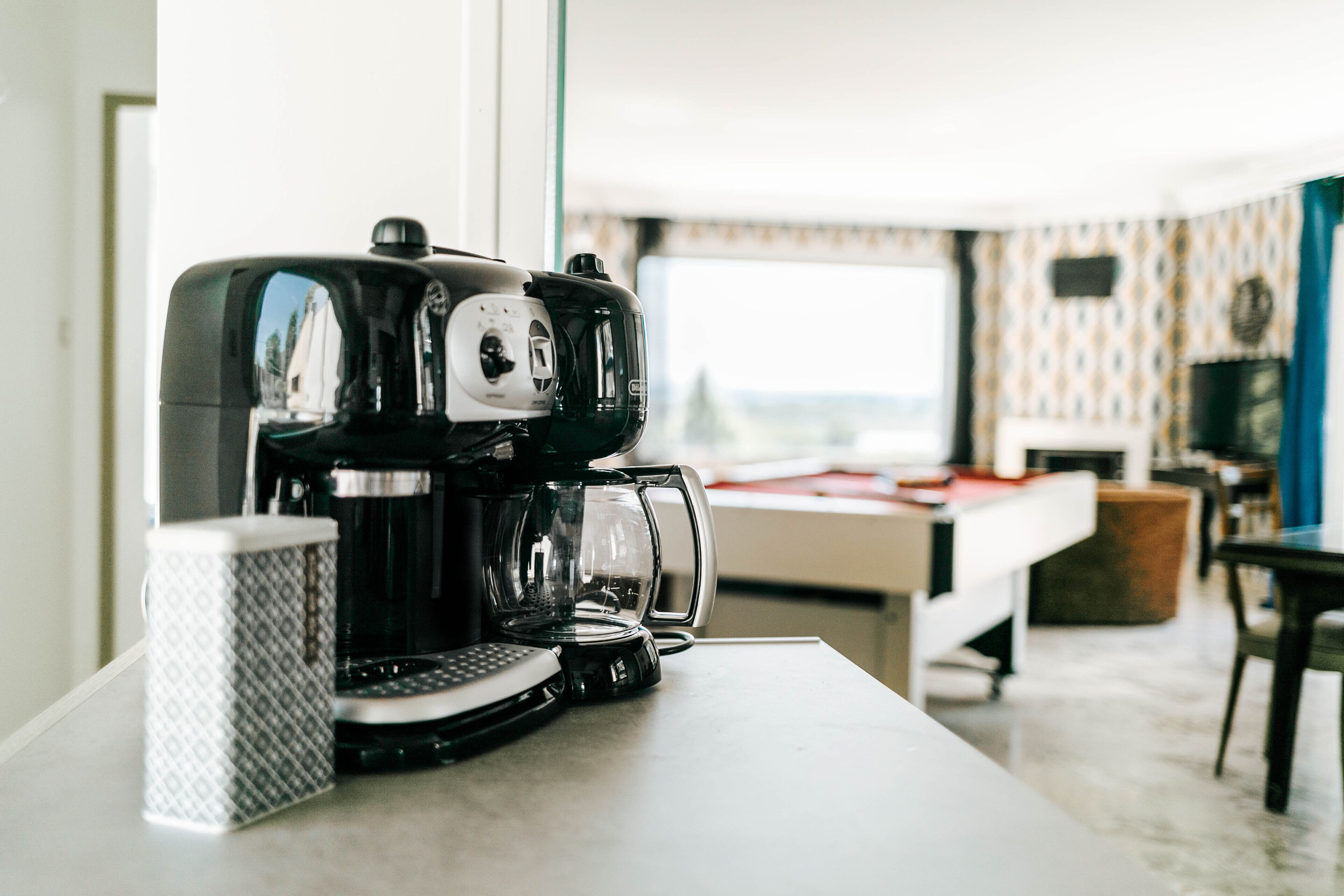 Bright villa, jacuzzi, private pool, 20,000m2 park, Vercors view