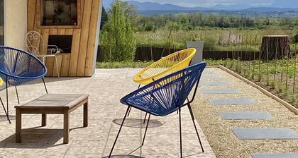 Bright villa, jacuzzi, private pool, 20,000m2 grounds, Vercors view