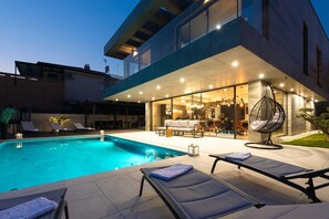 An infinity pool, a heated pool