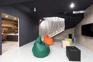 4 habitaciones, tabla de planchar con plancha y wifi gratis