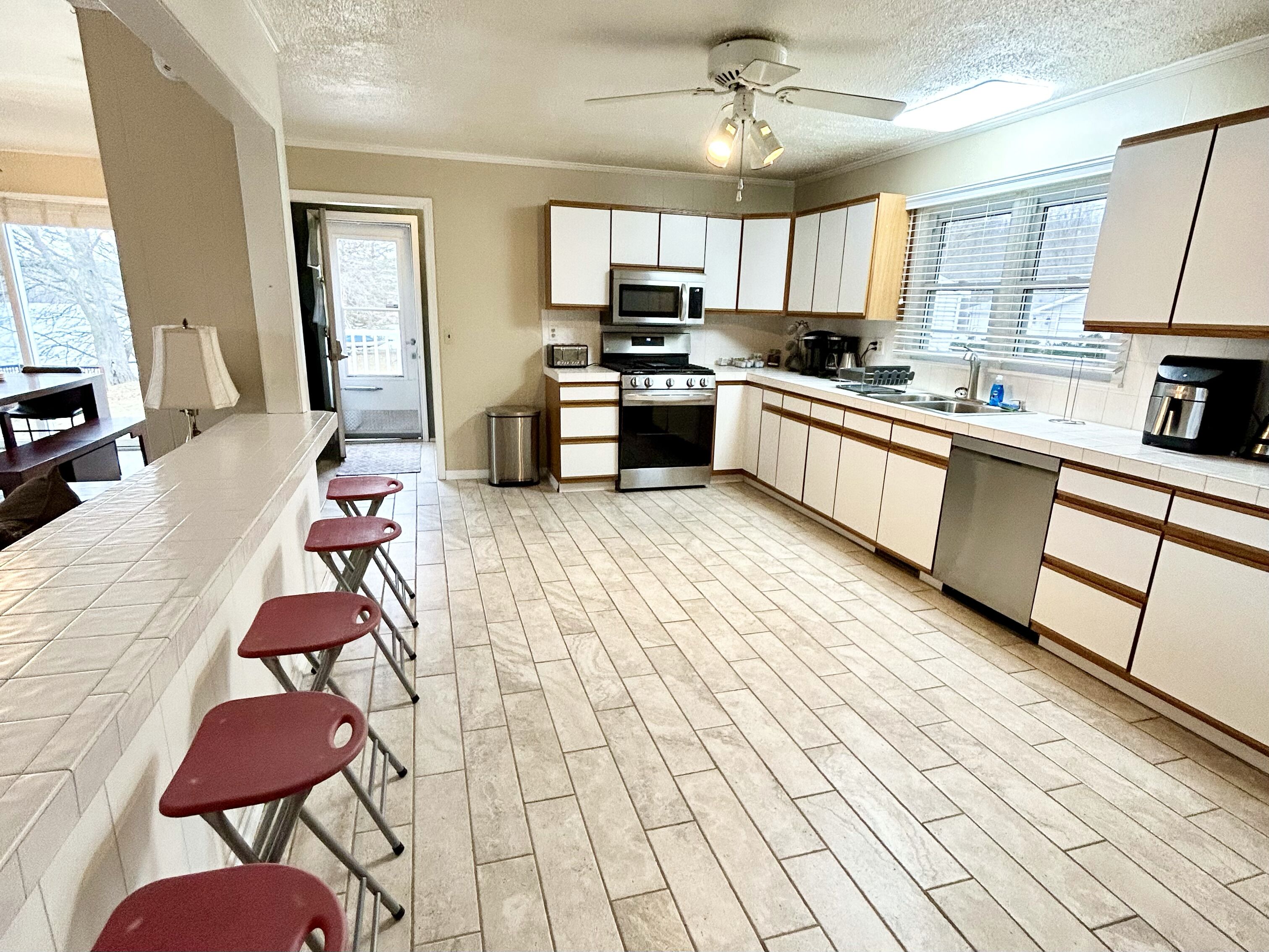 Spacious Lake Allegan Home - Lakefront and Views