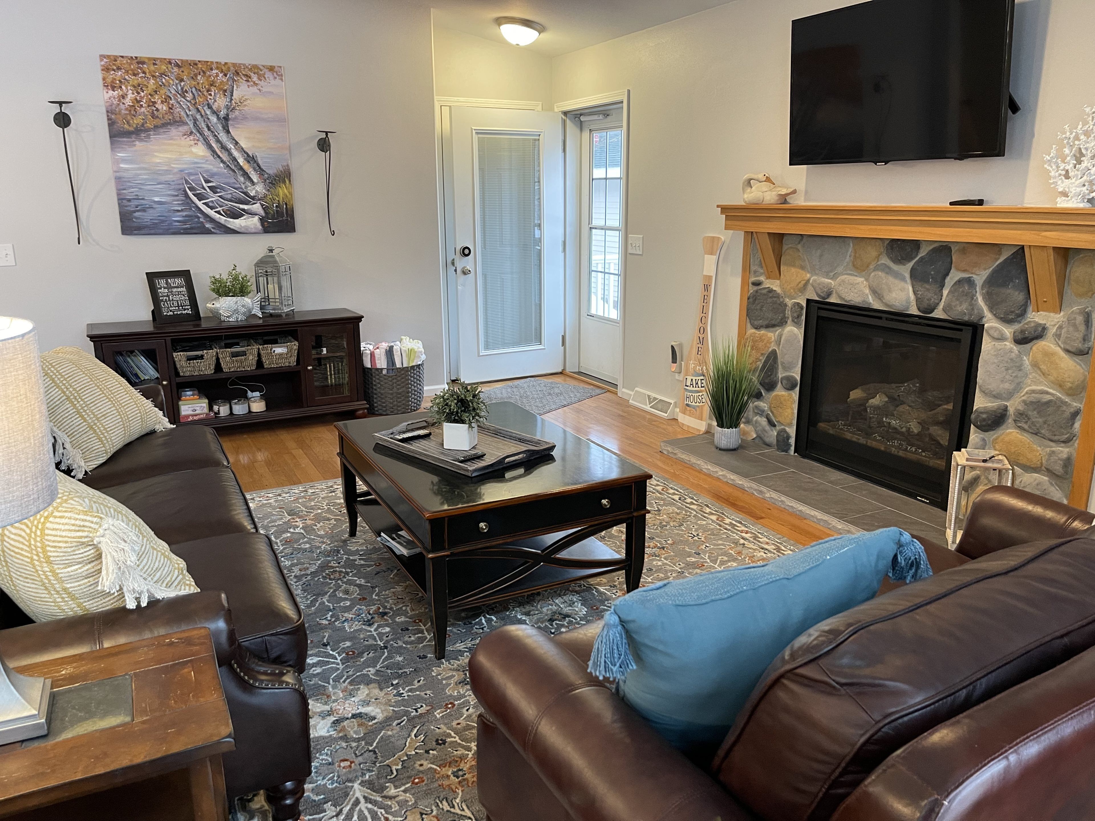 Lake Melissa Cabin on the Commons