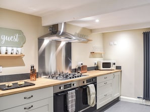 Dishwasher, cookware/dishes/utensils