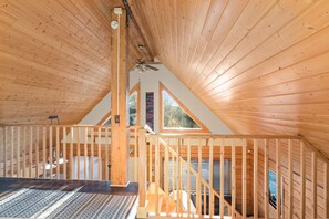 Interior - Dreamy 2 Bed Cabin #2 - Alaska Kenai Getaway (Sterling)