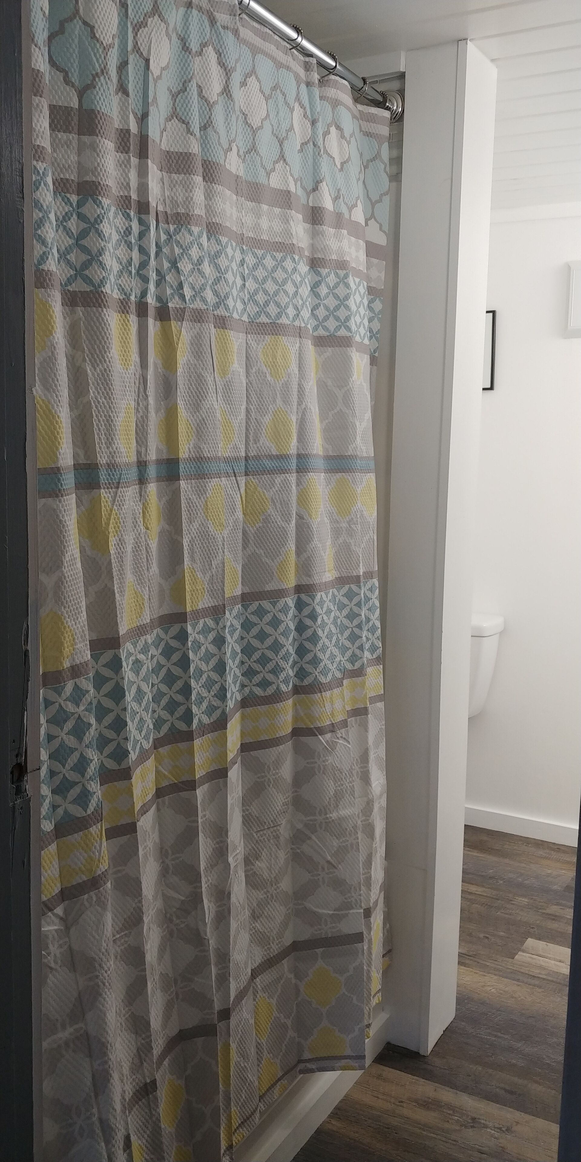 Binnekill Views- Cozy Apt over looking the Binnekill stream