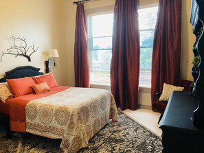 3 bedrooms, free WiFi, bed sheets