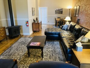 Smart TV, fireplace, books