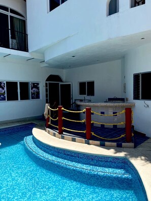 2 outdoor pools - Casa Raymundo Suites (Rincón de Guayabitos)